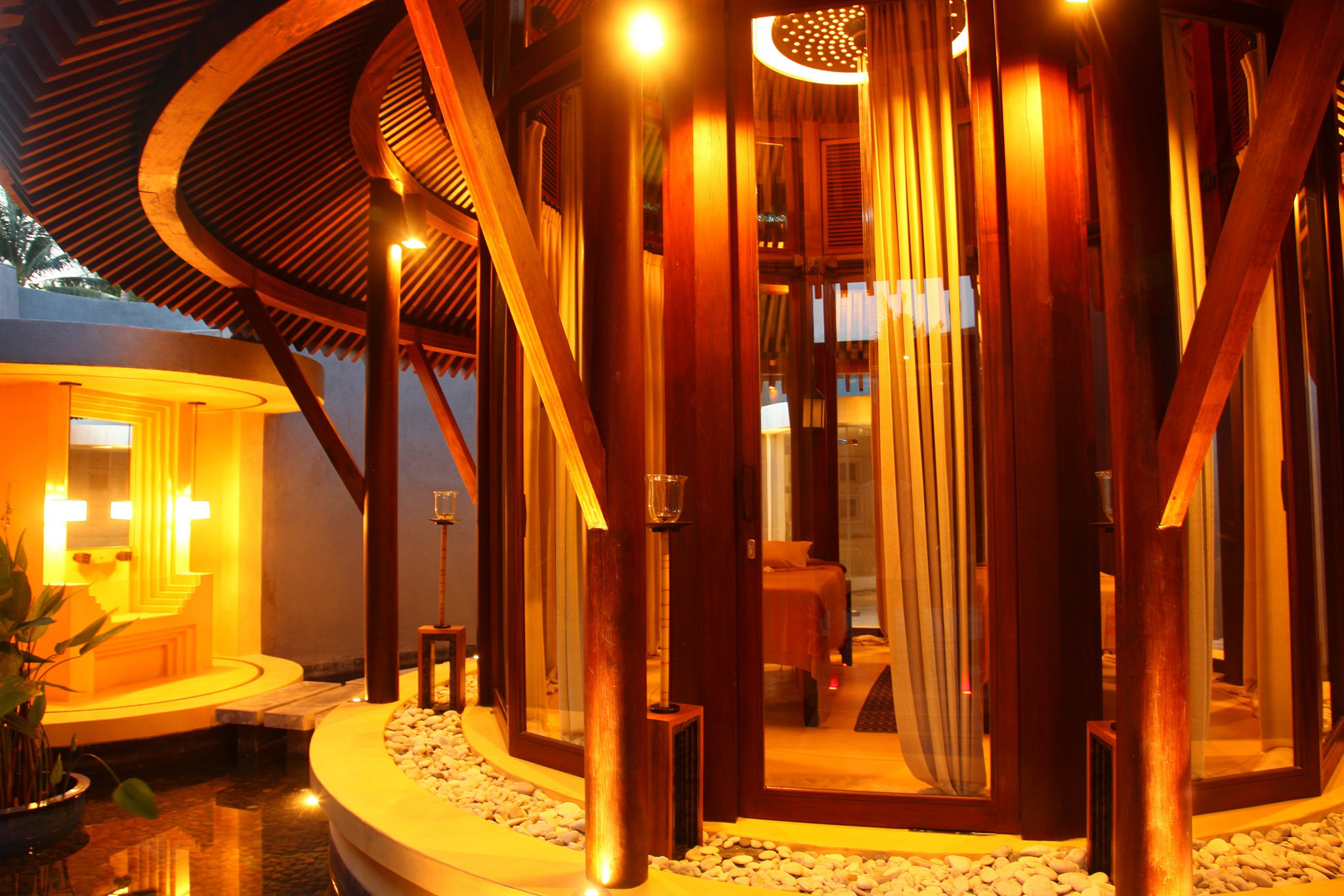 Mai Samunprai Spa